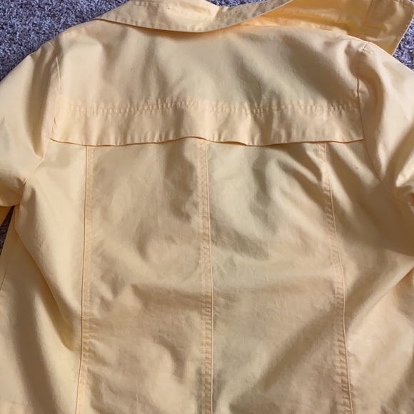 Yellow fall jacket - Picture 4 of 4